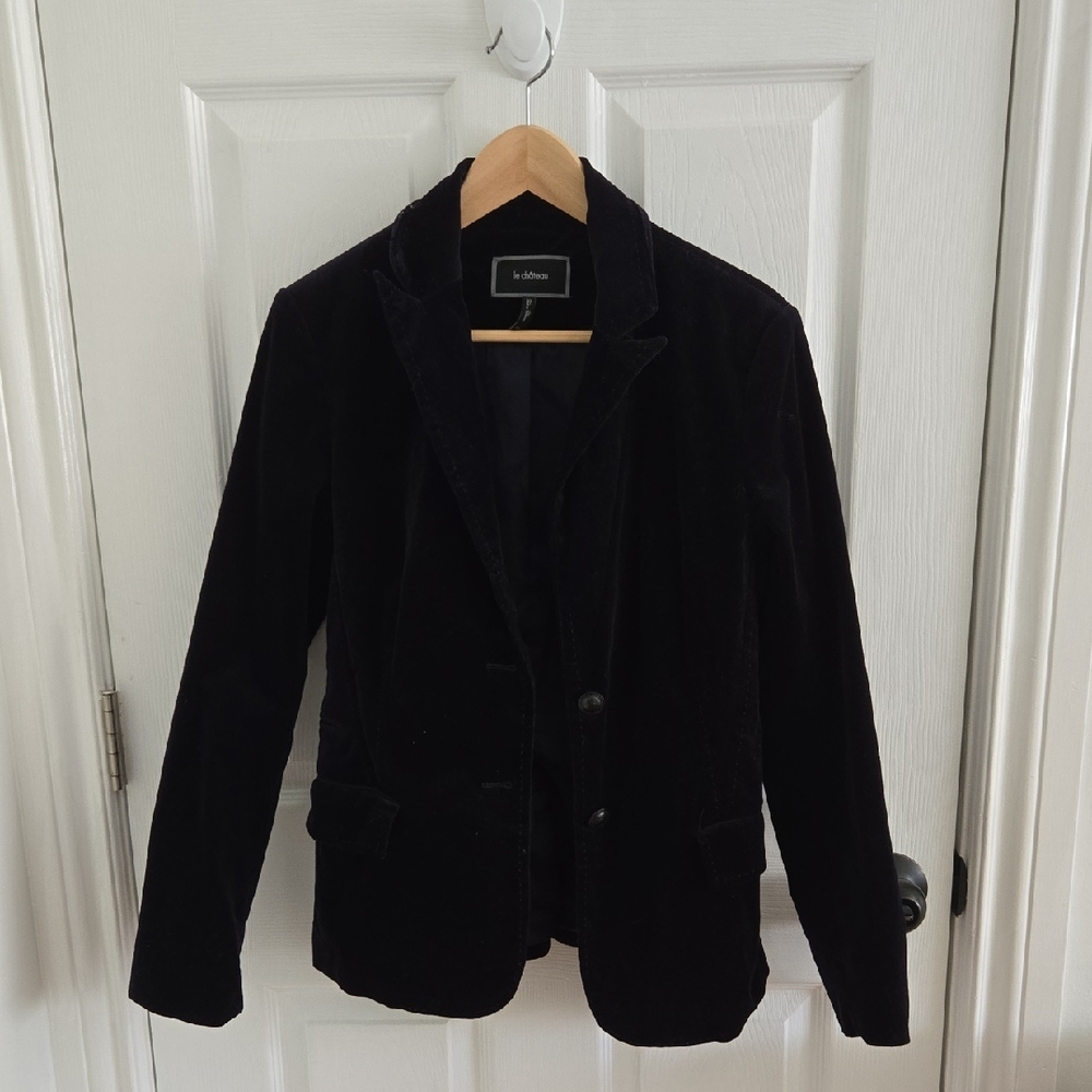 Le Chateau Elegant Black Velvet Blazer